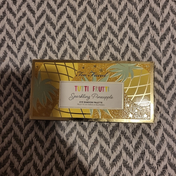 Too Faced Sparkling Pineapple Tutti Frutti Eyeshadow Palette - Picture 3 of 11